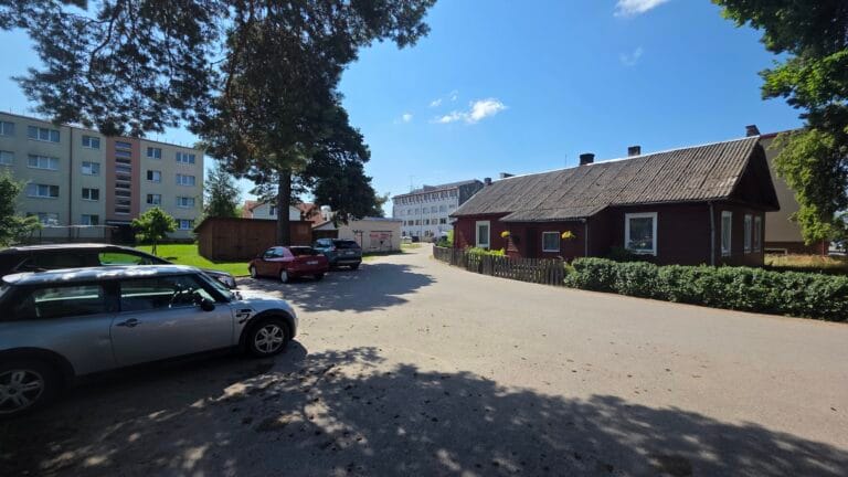 3 kambarių butas Varėnos centre, J. Basanavičiaus g. 13-2