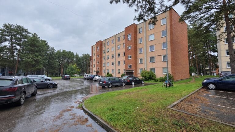 Parduodamas 2 kambarių butas Varėnoje, Marcinkonių g. 8