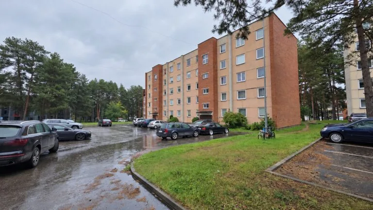 Parduodamas 2 kambarių butas Varėnoje, Marcinkonių g. 8